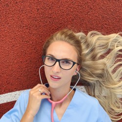 Lek.wet Roksana Korenik